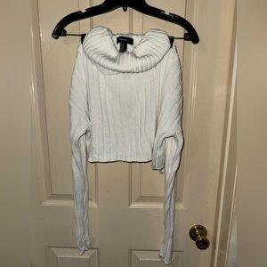 Cropped white knit turtleneck sweater NEW